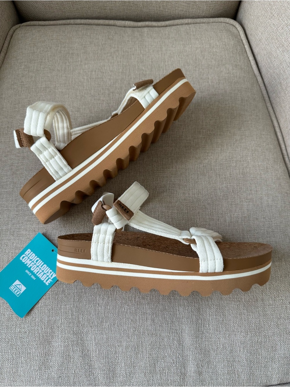 reef cushion rem hi ivory arch support sandals - Picture 7 of 12